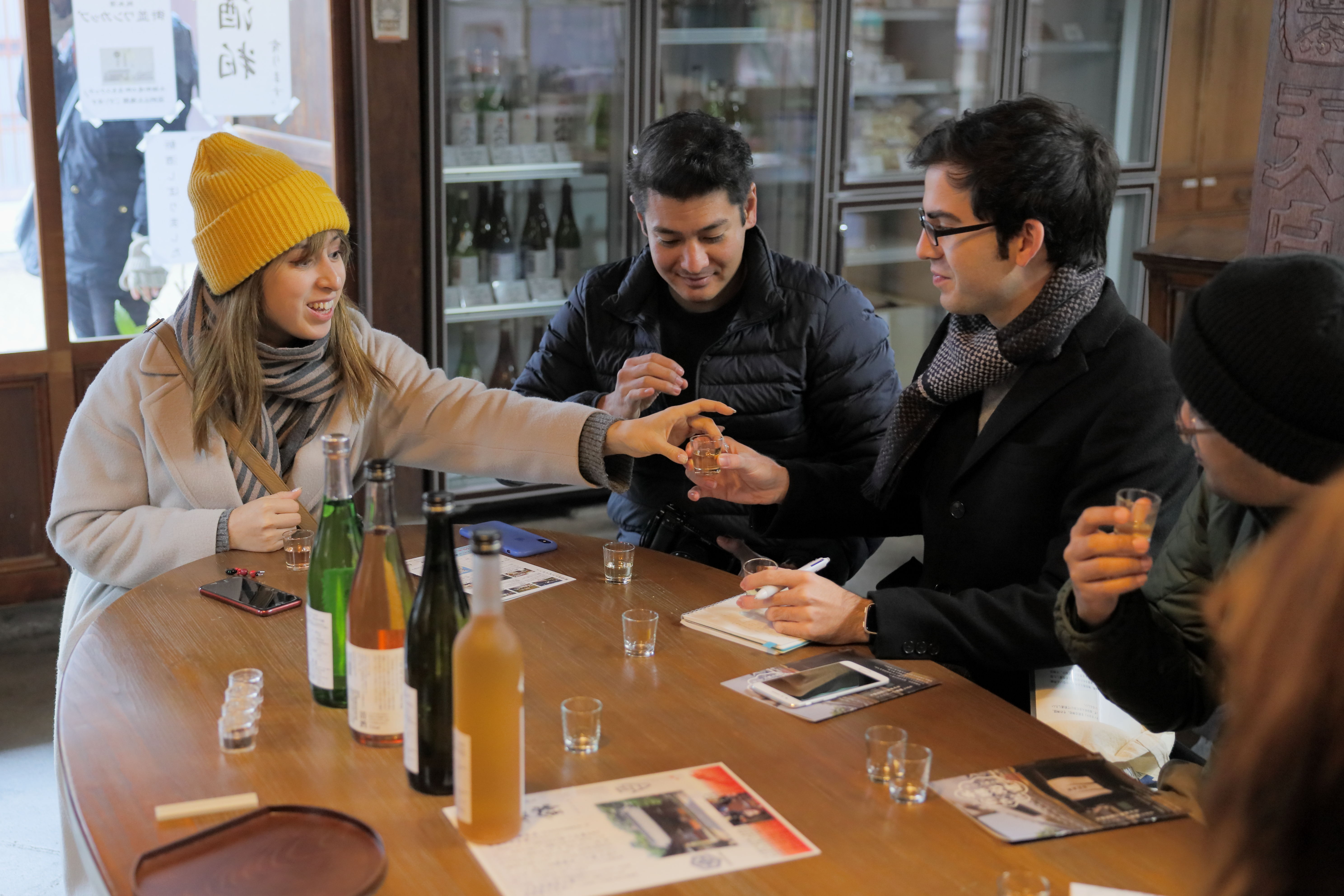 酒持田本店　造り酒屋利き酒の体験