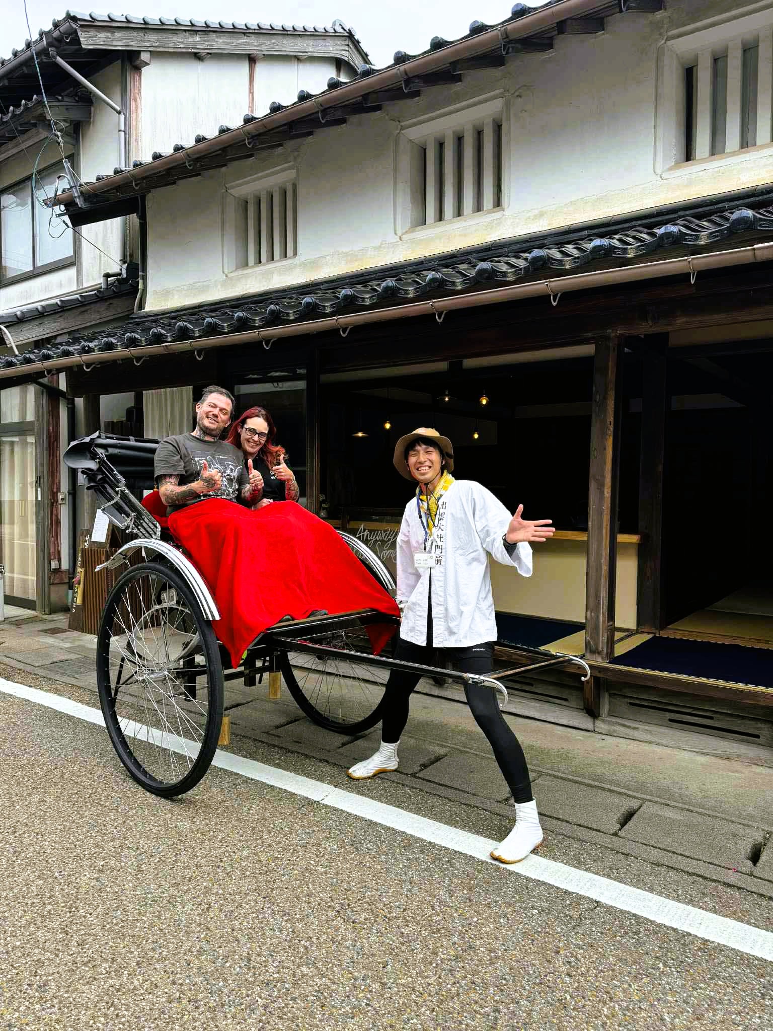 人力車で出雲大社周辺のご案内