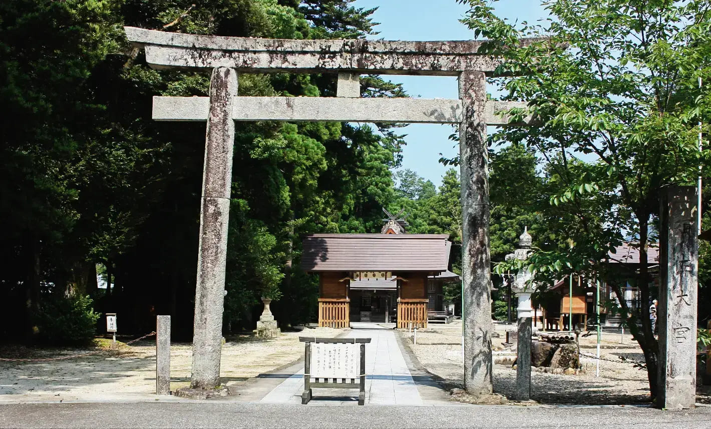 Vol.13 スサノオが眠る須佐神社へ ― 樹齢1300年の大杉に出会う